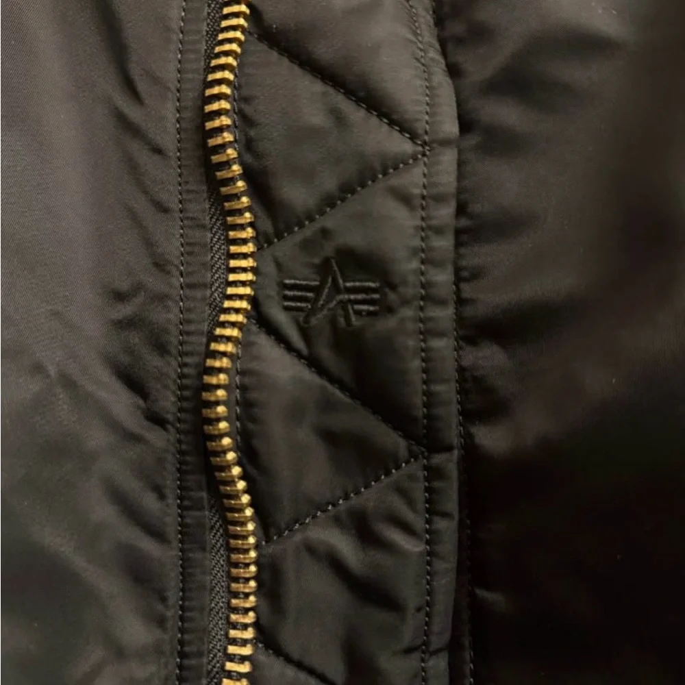 Alpha Industries MA-1 Reversible Bomber Jacket (Small) - Picture 2 of 6